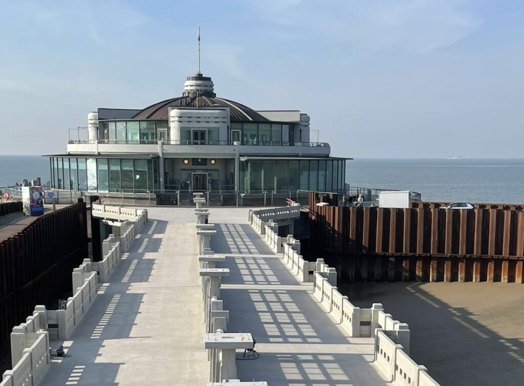 Gebouchardeerd / Gezuurde beton